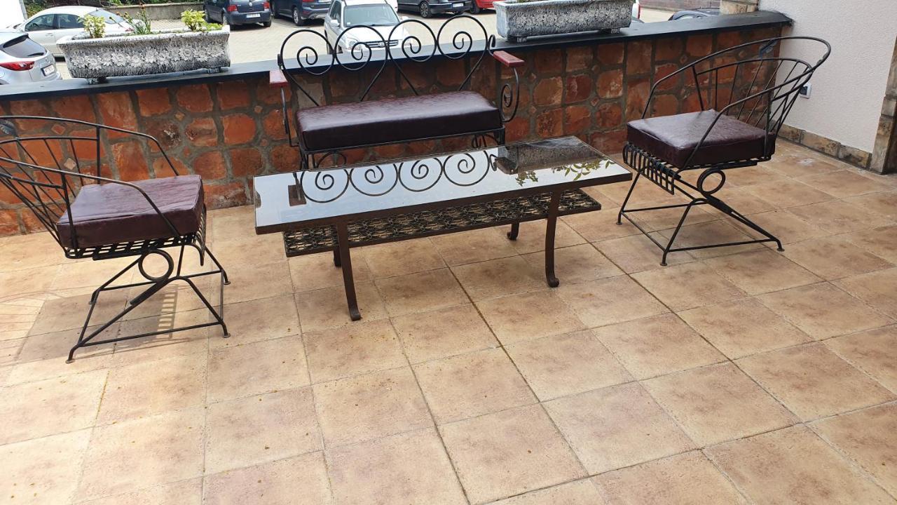 Castello Inn Smederevska Palanka エクステリア 写真
