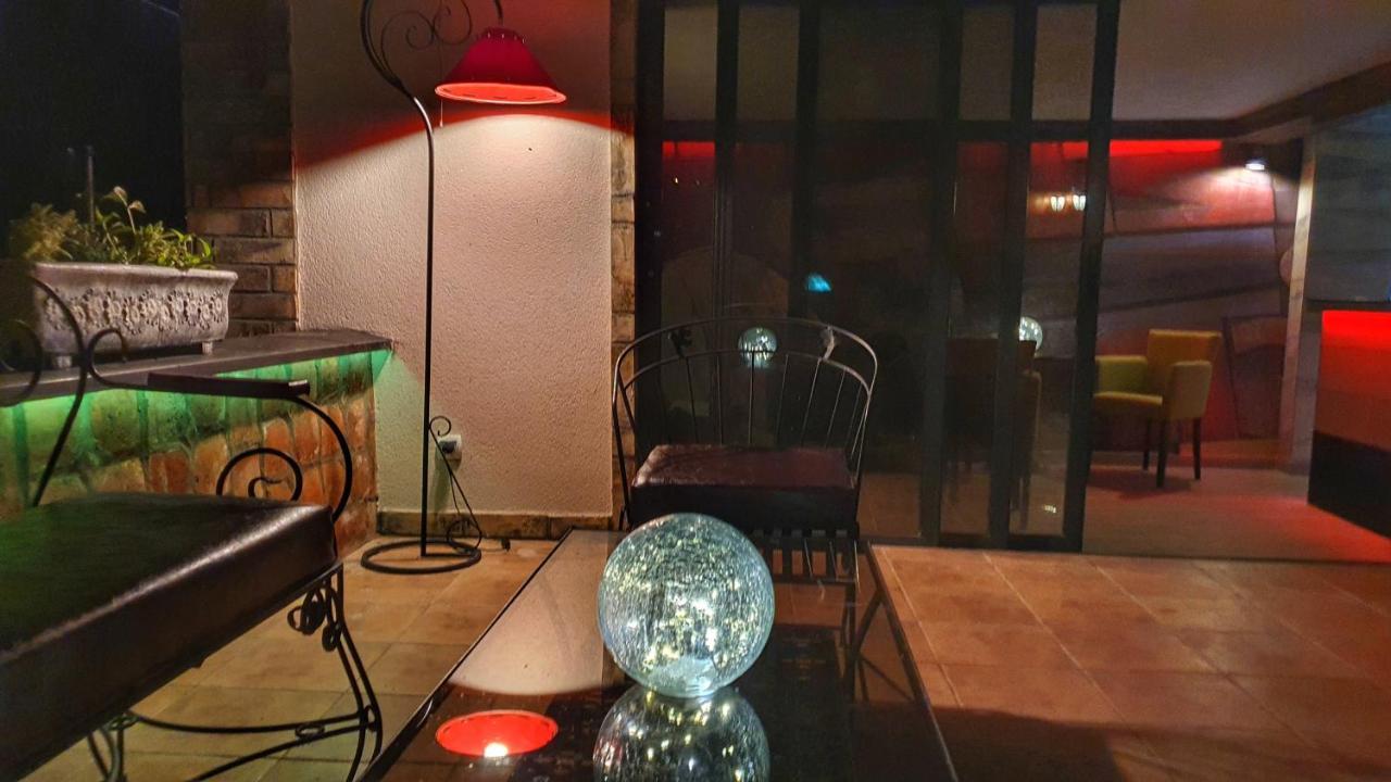 Castello Inn Smederevska Palanka エクステリア 写真