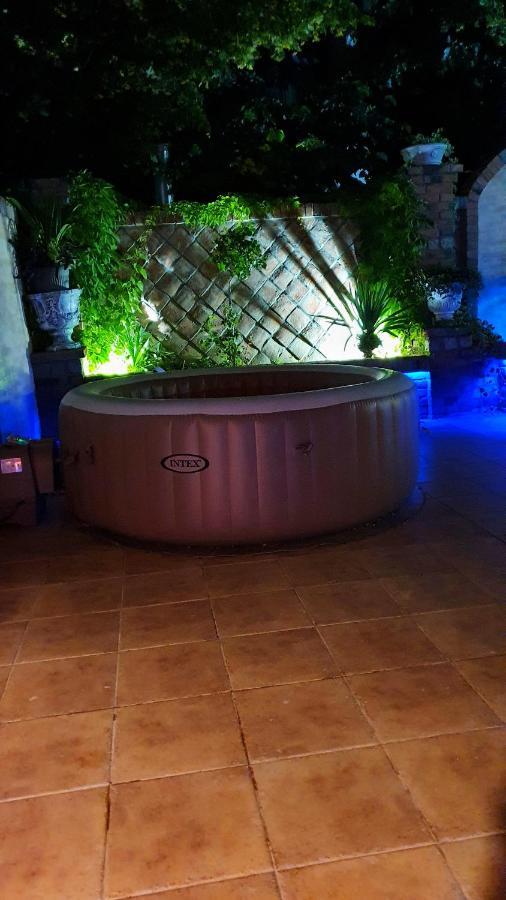 Castello Inn Smederevska Palanka エクステリア 写真