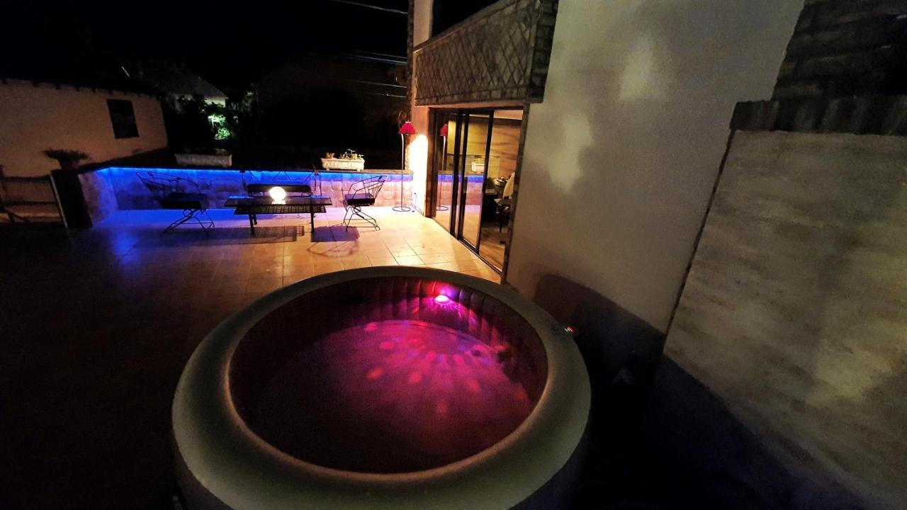 Castello Inn Smederevska Palanka エクステリア 写真