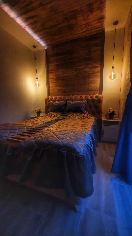 Castello Inn Smederevska Palanka エクステリア 写真