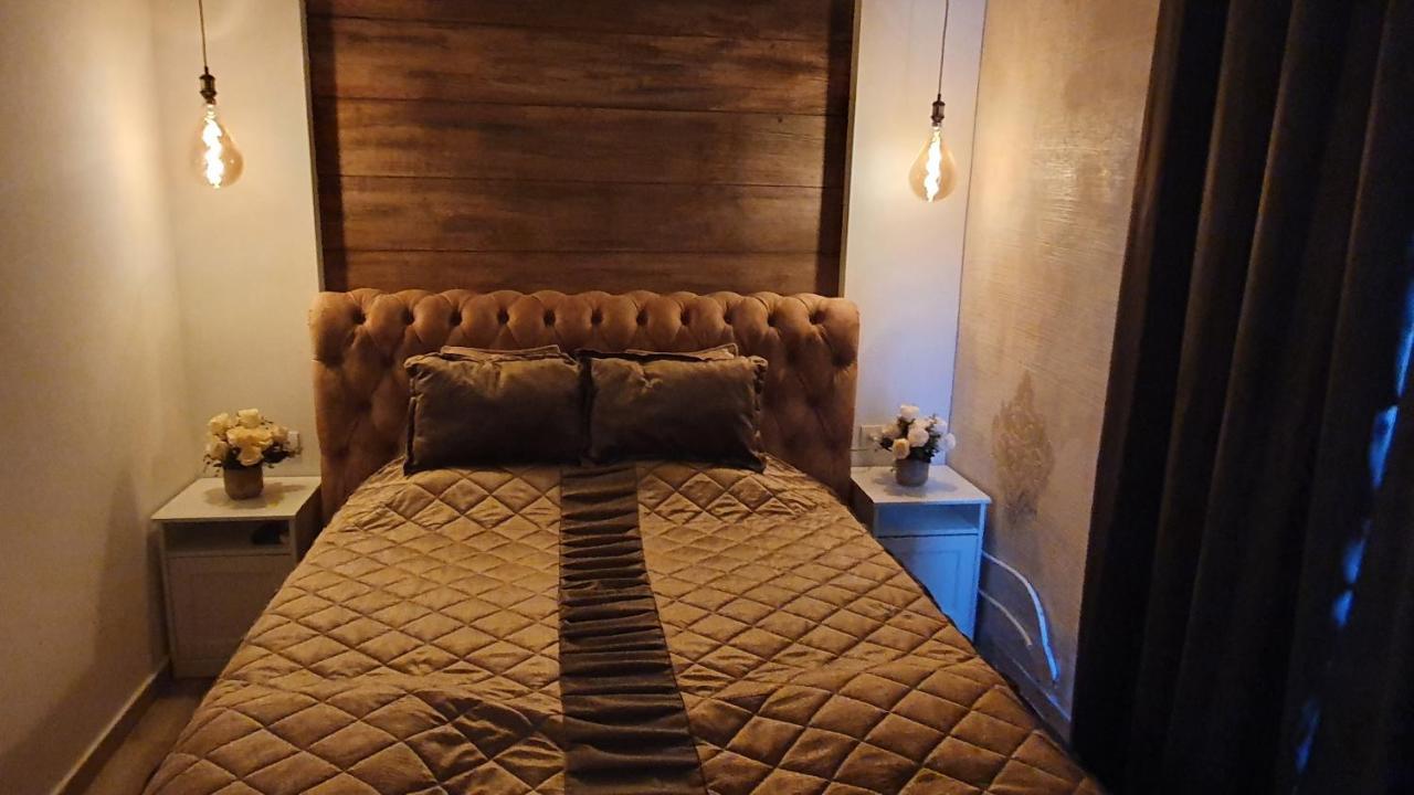 Castello Inn Smederevska Palanka エクステリア 写真