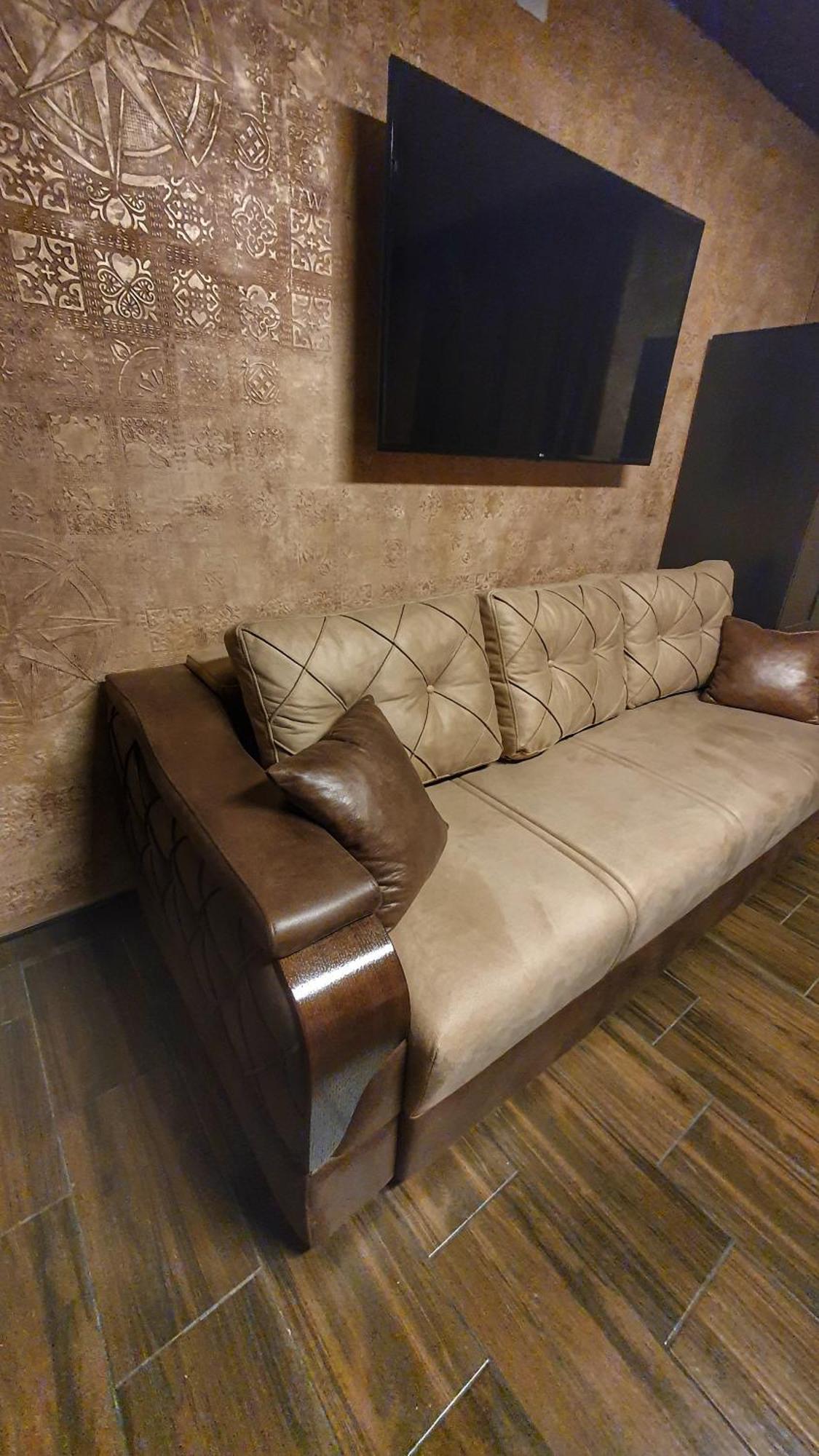 Castello Inn Smederevska Palanka エクステリア 写真